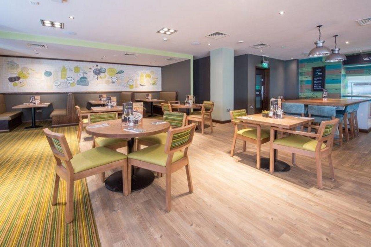 Premier Inn Worthing Seafront エクステリア 写真