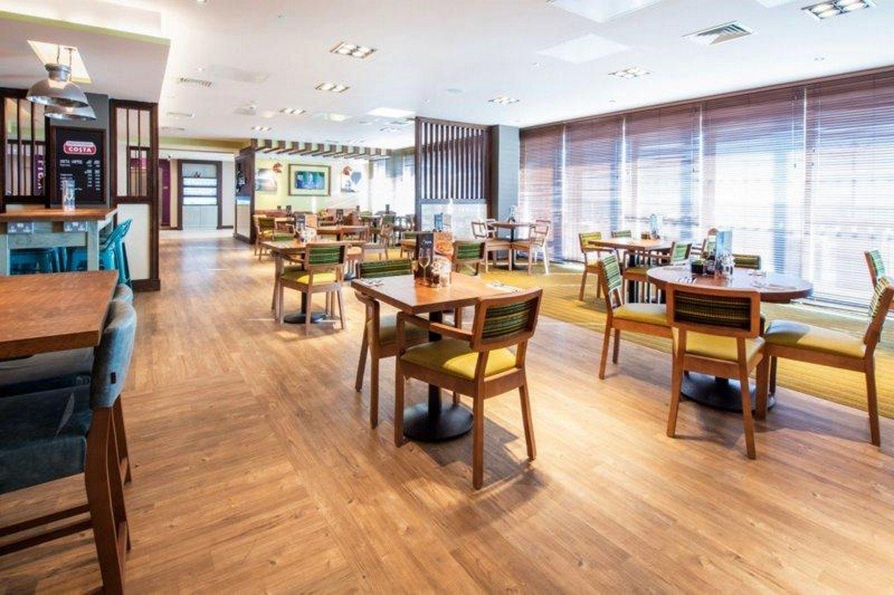 Premier Inn Worthing Seafront エクステリア 写真