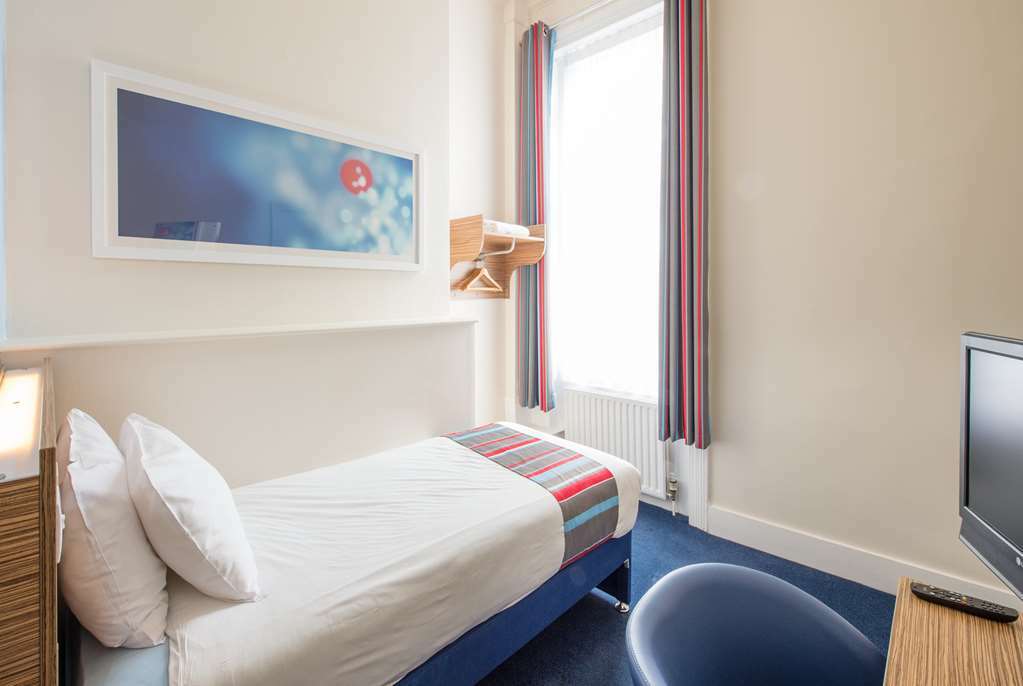 Premier Inn Worthing Seafront 部屋 写真